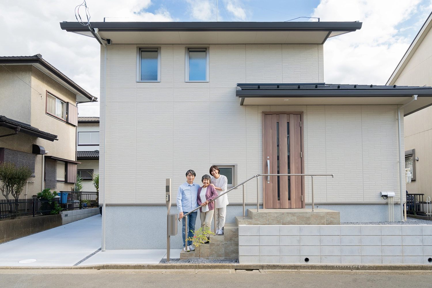 空き家を相続・住んでいるまま住宅を売却したい等の要望もOK! 空き家を相続・住んでいるまま住宅を売却したい等の要望もOK!